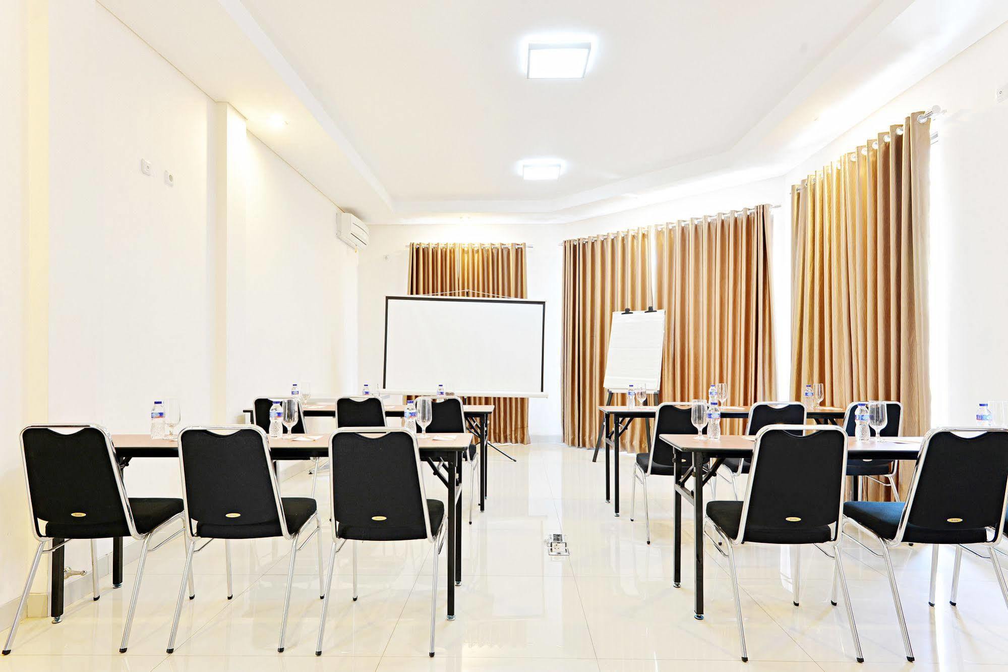 Zen Rooms Riau Natuna バンドゥン エクステリア 写真