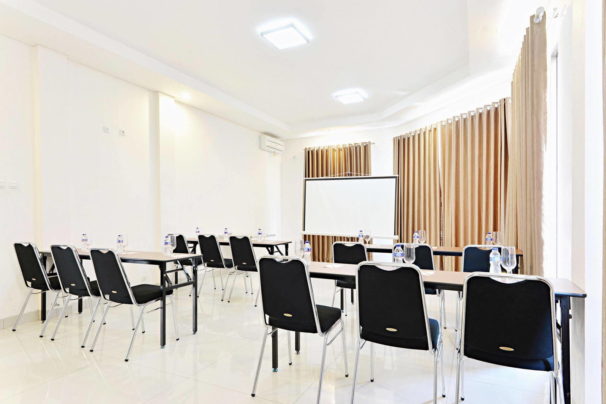 Zen Rooms Riau Natuna バンドゥン エクステリア 写真