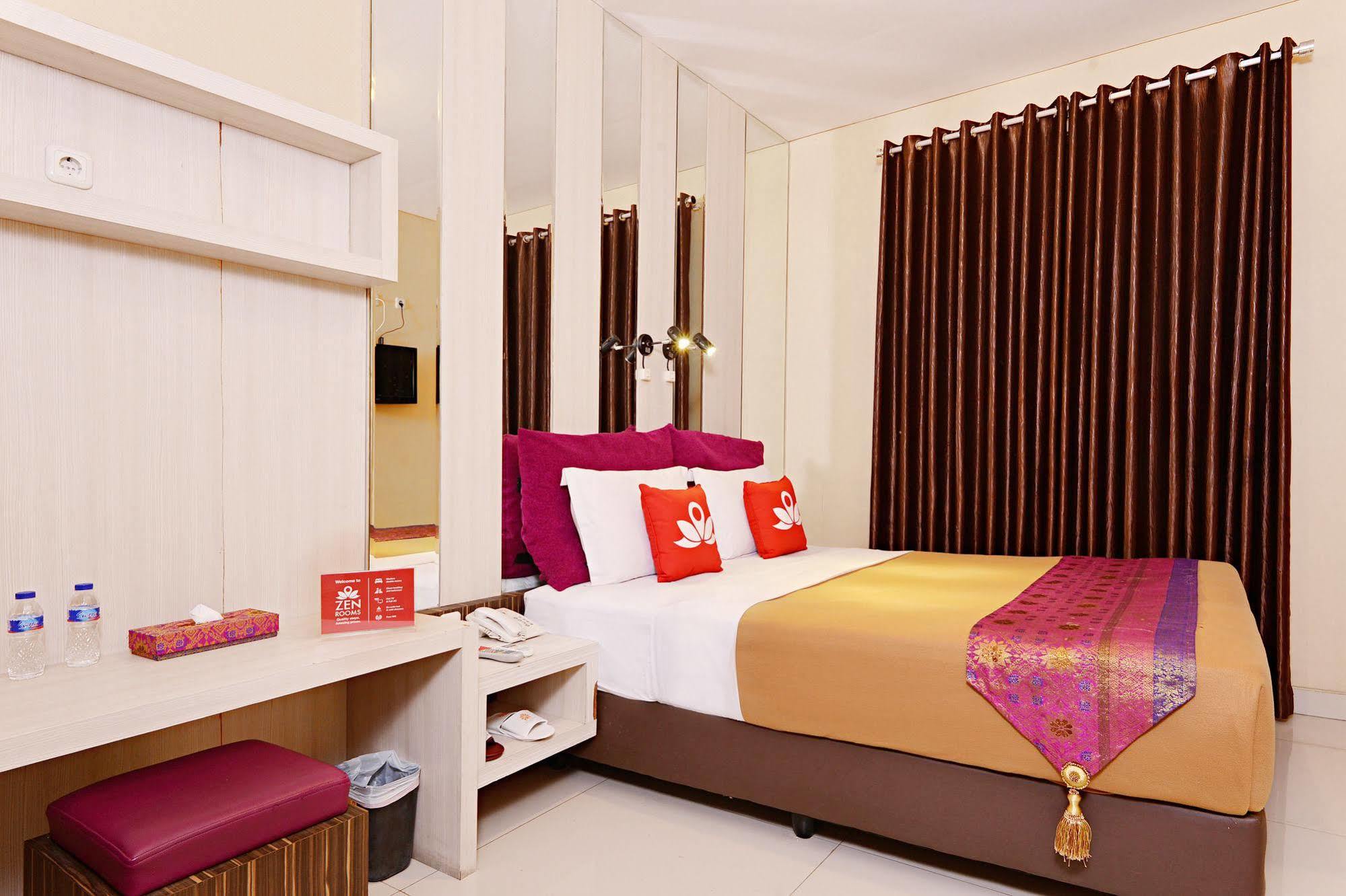 Zen Rooms Riau Natuna バンドゥン エクステリア 写真